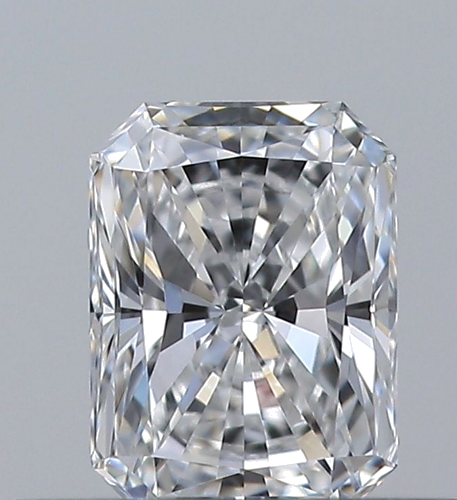 0.32 carat E-IF Natūralus Radiant Deimantas (1)