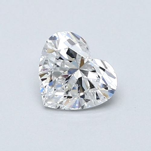 0.7 carat E-VVS2 Natūralus Heart Deimantas (1)