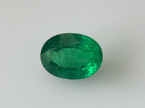 4.32 carat GREEN Oval Smaragdas (1)