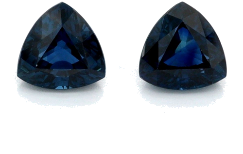 0.67 carat BLUE Trilliant Safyras (1)