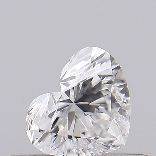 0.26 carat F-VVS2 Natūralus Heart Deimantas (1)