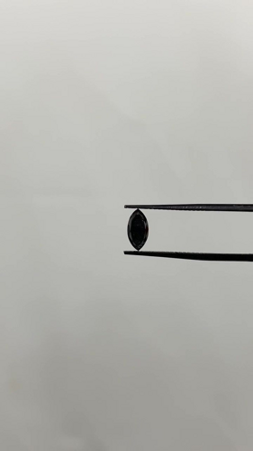 0.61 carat Fancy Black-VVS2 Natūralus Marquise Deimantas (1)