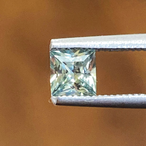 0.41 carat YELLOW Princess Safyras (1)