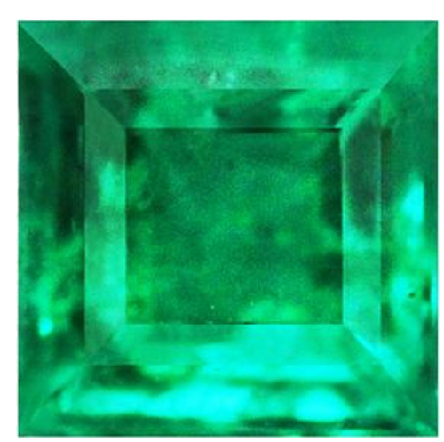 0.43 carat GREEN Square Smaragdas (1)