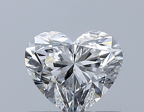 0.56 carat E-VVS2 Natūralus Heart Deimantas (1)
