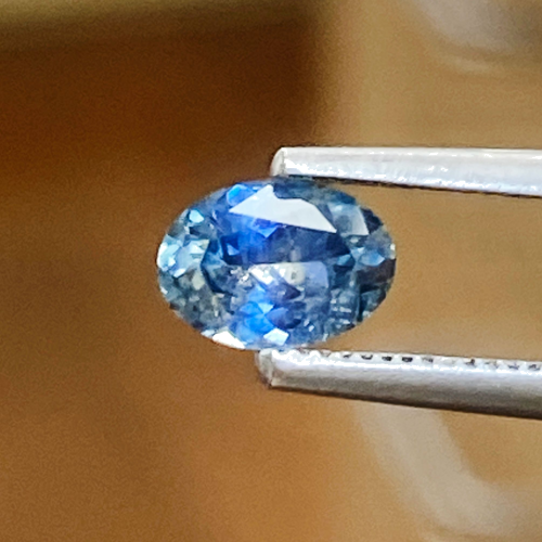 0.54 carat GREEN Oval Safyras (1)