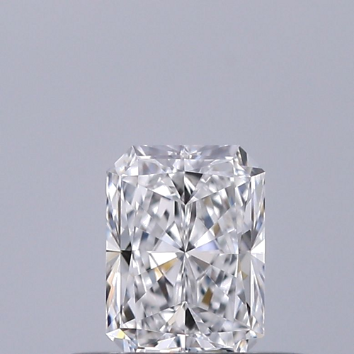 0.32 carat D-VVS2 Natūralus Radiant Deimantas (1)