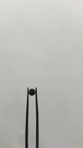 0.37 carat Fancy Black-VVS2 Excellent cut Natūralus Round Deimantas (1)