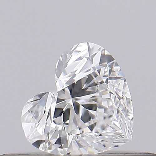 0.21 carat E-VVS2 Natūralus Heart Deimantas (1)