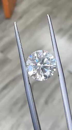 3.01 carat H-SI2 Excellent cut Natūralus Round Deimantas (1)