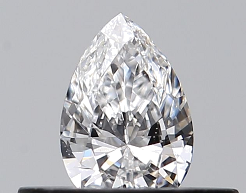 0.24 carat D-VVS2 Natūralus Pear Deimantas (1)