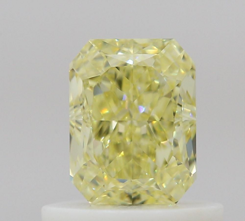 0.61 carat Fancy Light Yellow-IF Natūralus Radiant Deimantas (1)