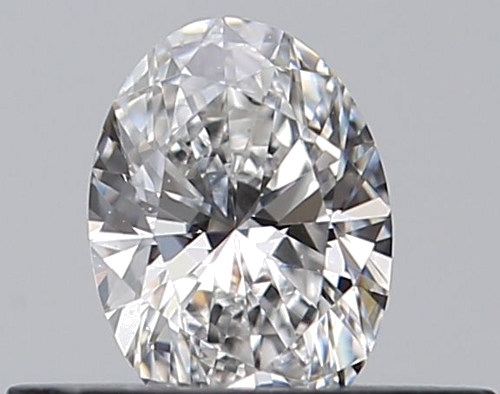 0.3 carat E-VVS1 Natūralus Oval Deimantas (1)