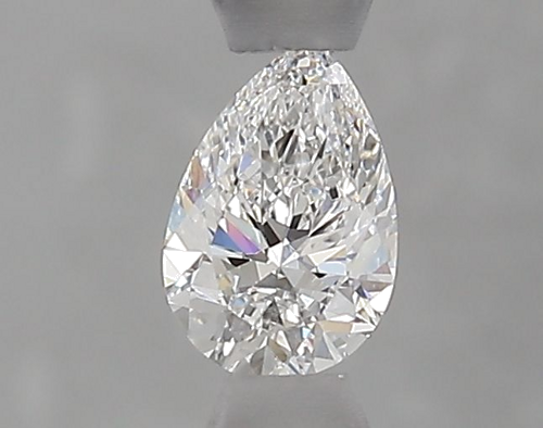 0.34 carat E-VS2 Natūralus Pear Deimantas (1)
