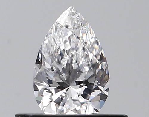 0.39 carat D-VVS2 Natūralus Pear Deimantas (1)