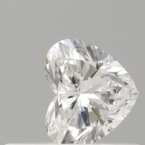 0.32 carat E-VVS1 Natūralus Heart Deimantas (1)