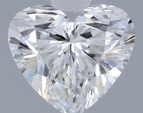 0.45 carat E-VVS2 Natūralus Heart Deimantas (1)