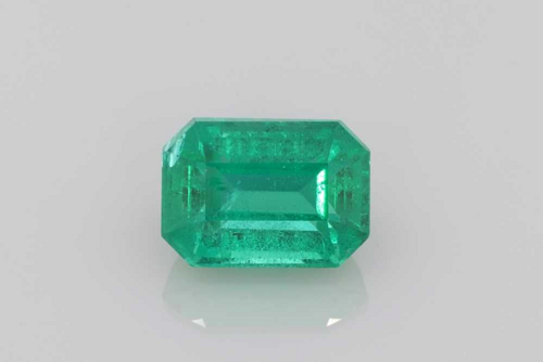 2.21 carat GREEN Smaragdas (1)