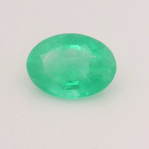 0.69 carat GREEN Oval Smaragdas (1)