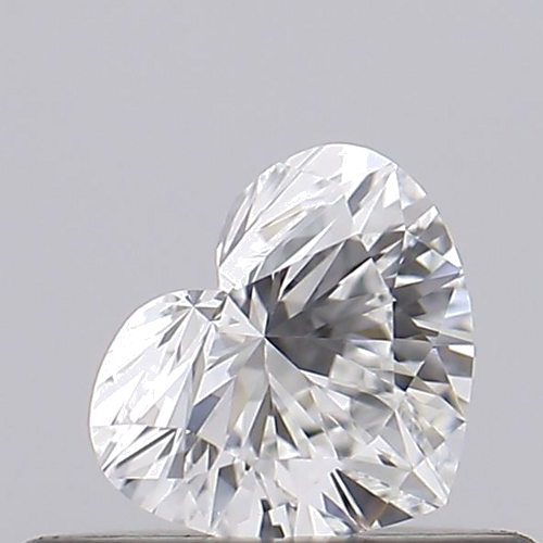 0.26 carat G-VVS2 Natūralus Heart Deimantas (1)