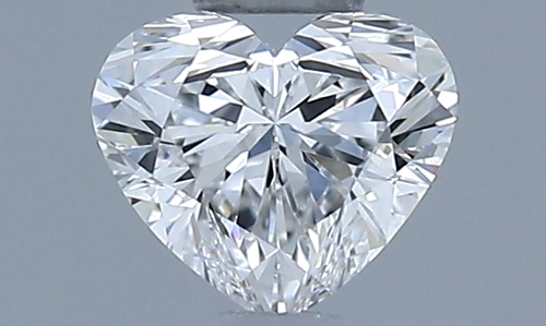 0.45 carat E-VVS1 Natūralus Heart Deimantas (1)