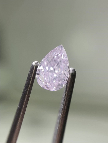 0.26 carat Fancy Light Purplish Pink-VS2 Natūralus Pear Deimantas (1)