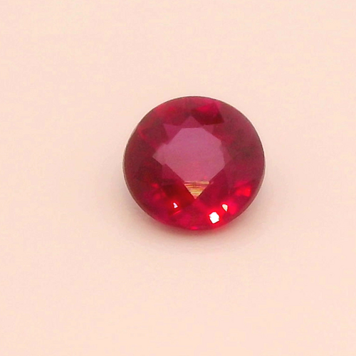 0.33 carat RED Round Rubinas (1)