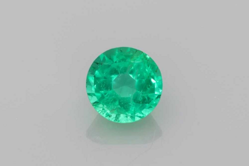 0.68 carat GREEN Round Smaragdas (1)