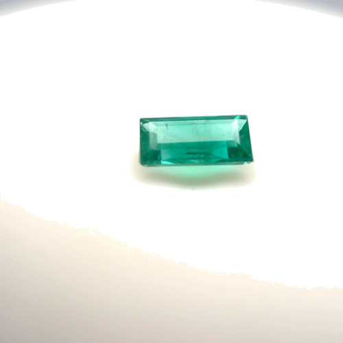 0.34 carat GREEN Baguette Smaragdas (1)