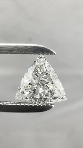 0.52 carat H-VS2 Natūralus Triangular Deimantas (1)