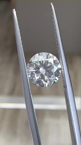 1.8 carat F-SI2 Excellent cut Natūralus Round Deimantas (1)