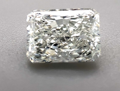 2.01 carat F-SI2 Natūralus Radiant Deimantas (1)