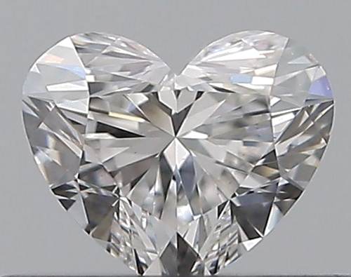 0.37 carat E-VS2 Natūralus Heart Deimantas (1)