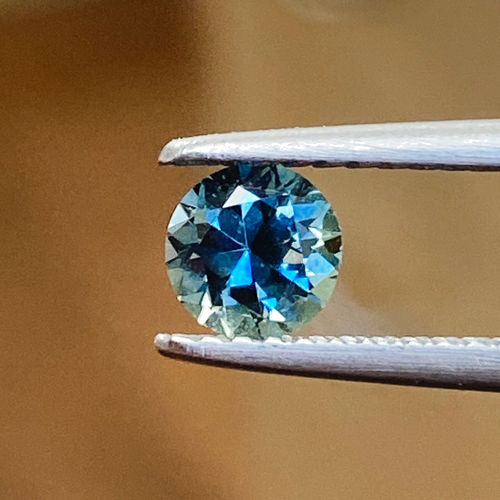 0.59 carat GREEN Round Safyras (1)