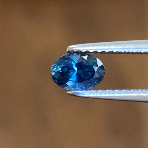 0.62 carat GREEN Oval Safyras (1)