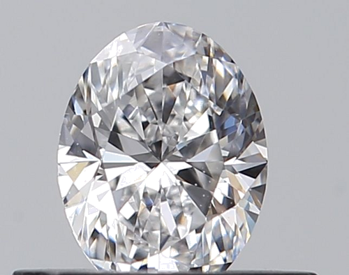 0.4 carat D-VVS2 Natūralus Oval Deimantas (1)
