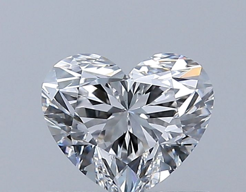0.57 carat E-VS2 Natūralus Heart Deimantas (1)