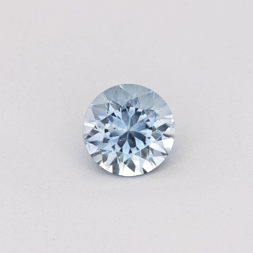 0.68 carat BLUE Round Safyras (1)