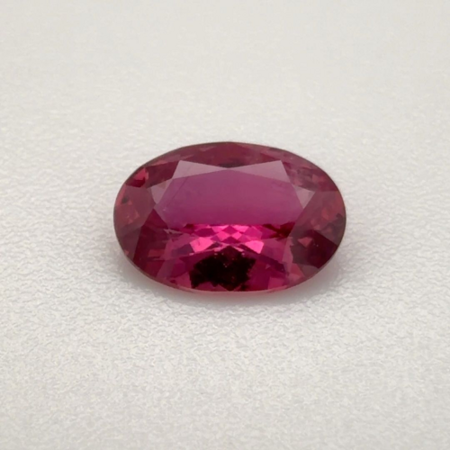 0.38 carat RED Oval Rubinas (1)