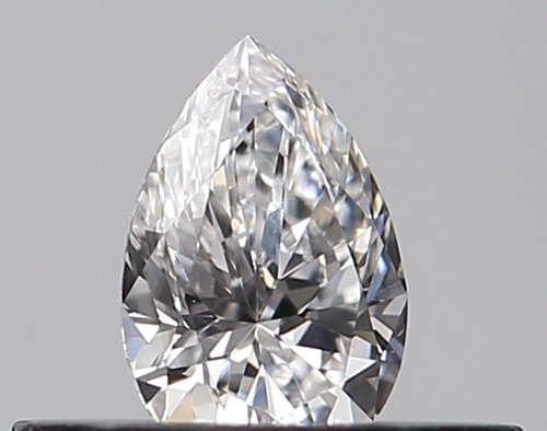 0.23 carat E-VVS1 Natūralus Pear Deimantas (1)