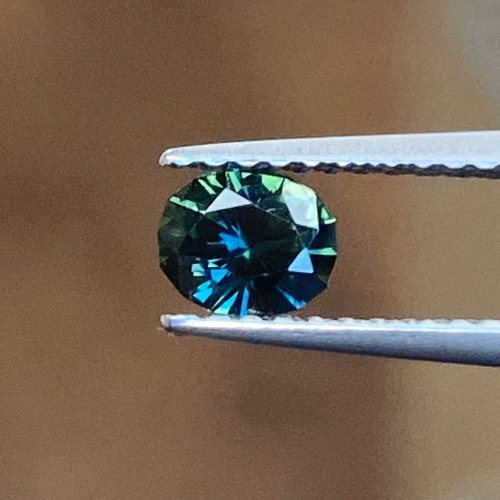 0.39 carat GREEN Oval Safyras (1)