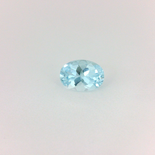 0.66 carat BLUE Oval Aquamarine (1)