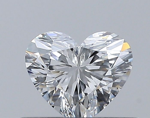 0.35 carat E-VVS2 Natūralus Heart Deimantas (1)