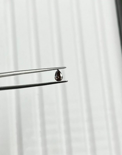 0.4 carat GREEN Pear Garnet (1)