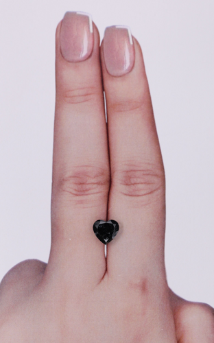1.33 carat Fancy Black-VVS2 Natūralus Heart Deimantas (1)