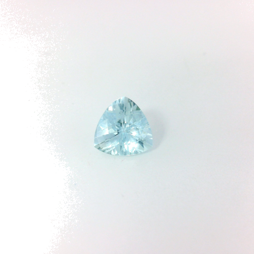 0.66 carat BLUE Triangular Aquamarine (1)