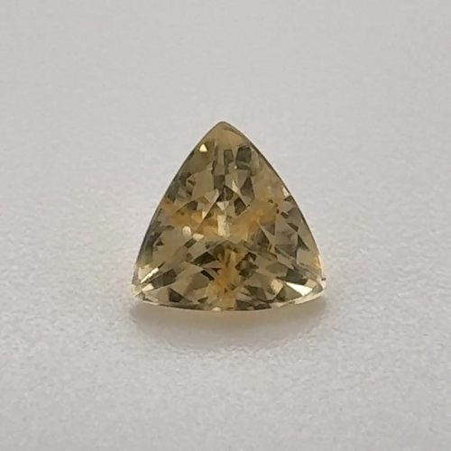 0.545 carat YELLOW Trilliant Topaz (1)