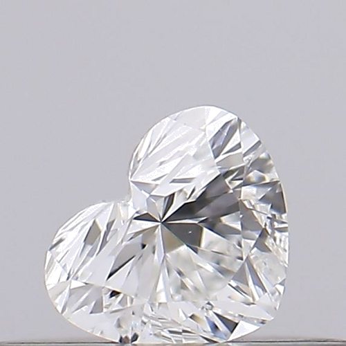 0.15 carat G-VVS2 Natūralus Heart Deimantas (1)