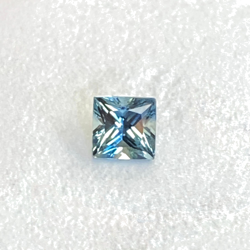 0.66 carat GREEN Princess Safyras (1)