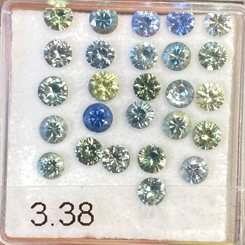 3.38 carat MULTI_COLOR Round Safyras (1)